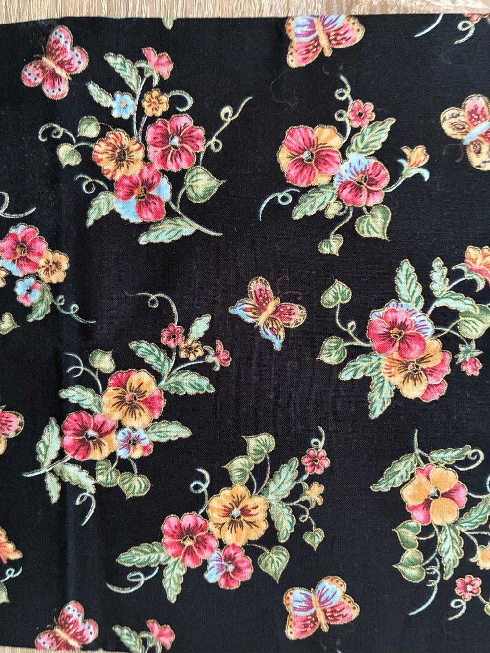 Pansies and Butterflies Gold Metallic Quilting Cotton Fabric - Quarter Yard 🦋
